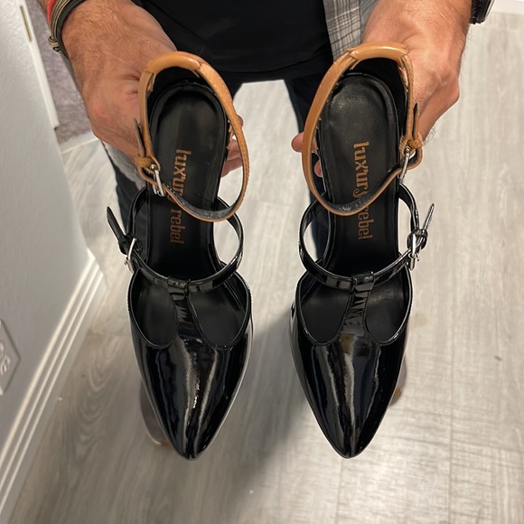 Black pumps by luxury rebel - Size 6 - Like new! - Picture 9 of 10